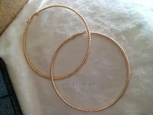 Quality Round Danglers Available in Both Gold and Silver