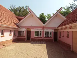 6bdrm Bungalow in Kololo Property, Central Division for Rent