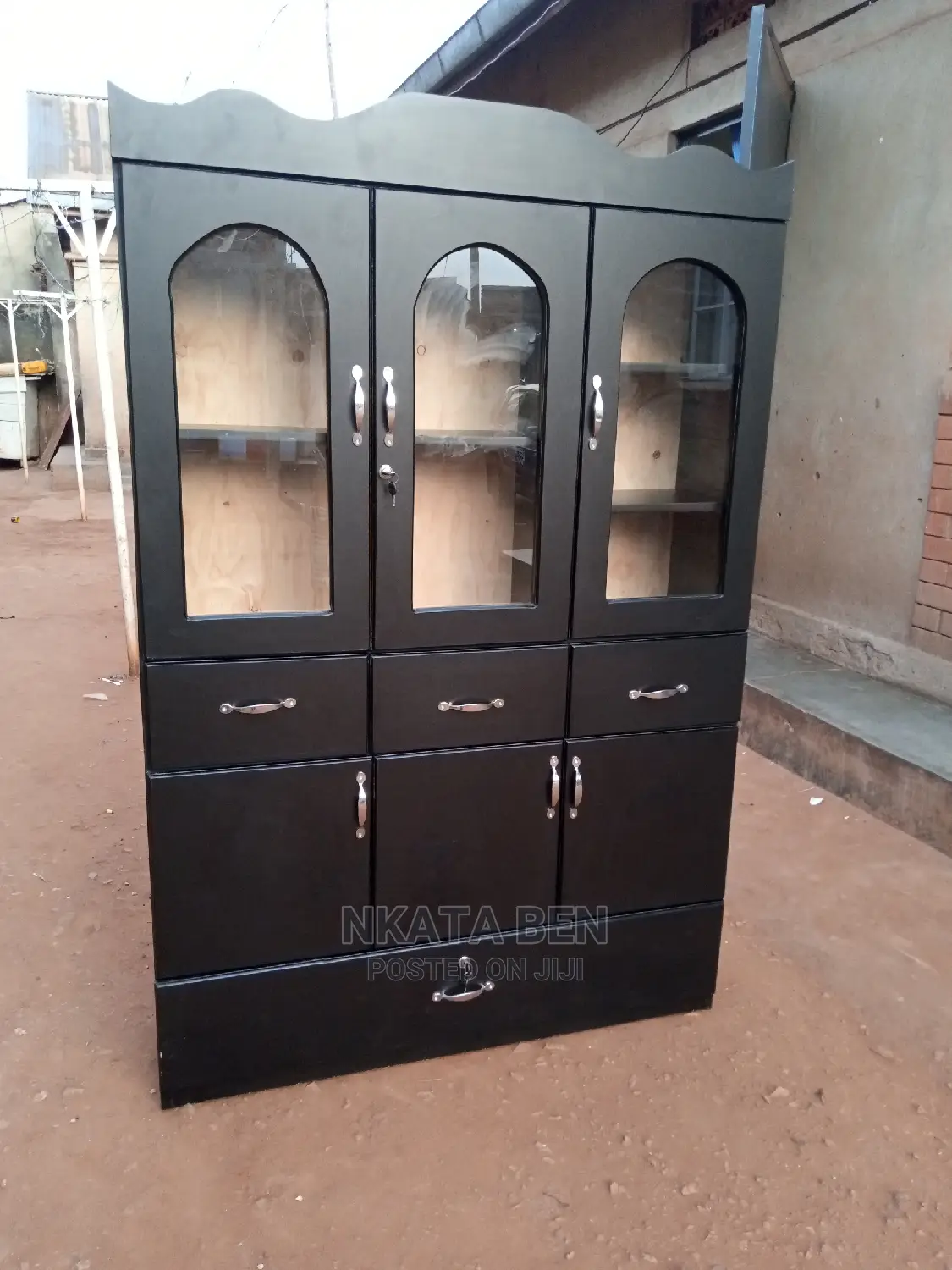 Black Side Board