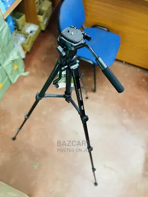 Professional Heavy Duty Camera Tripod. Yunteng VCT 668