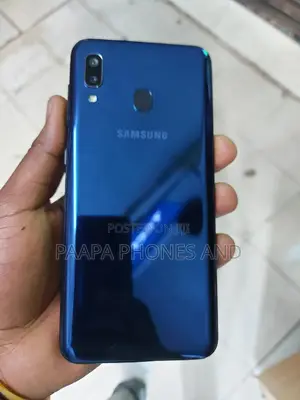 Samsung Galaxy A20 32 GB Blue