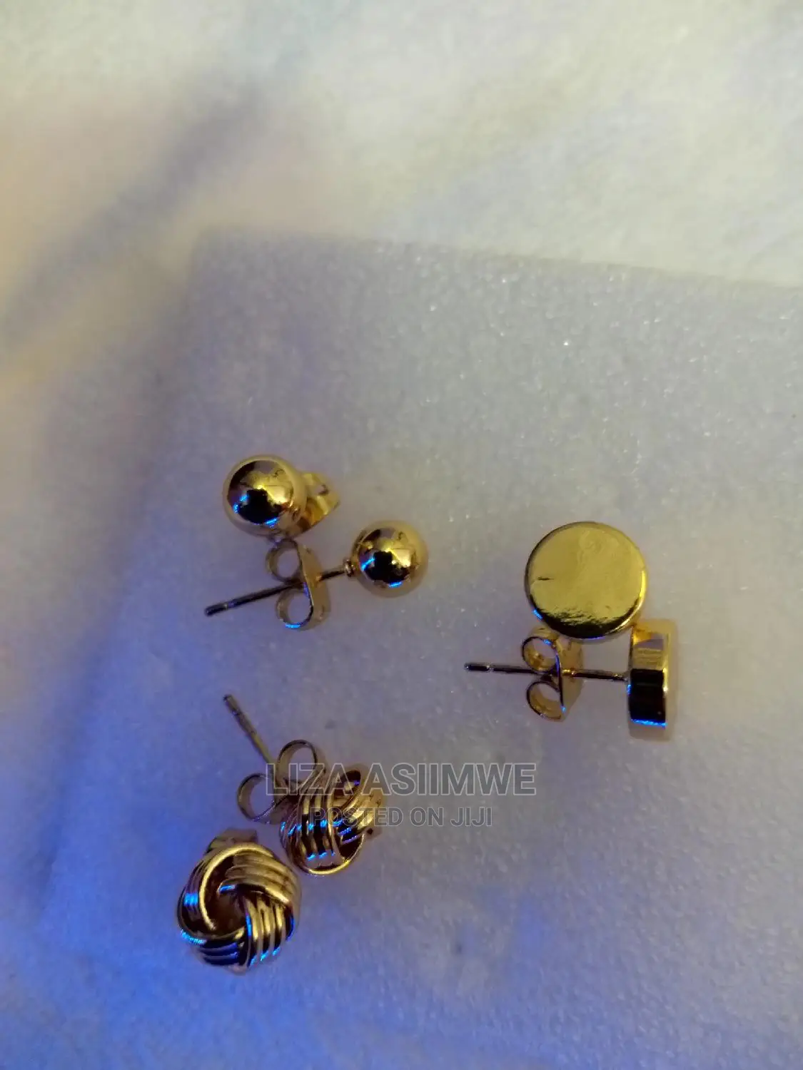 Ladies Simple Earpins