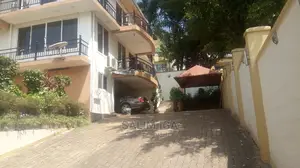5bdrm Duplex in Kololo Property, Central Division for Rent