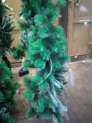 X-Mass Pine Tree  (1.2M)