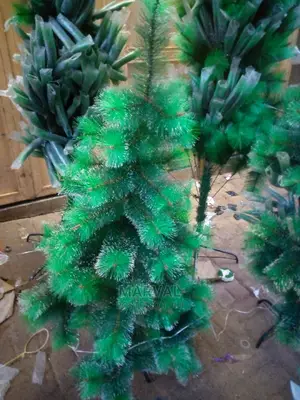 X-Mass Pine Tree  (1.2M)