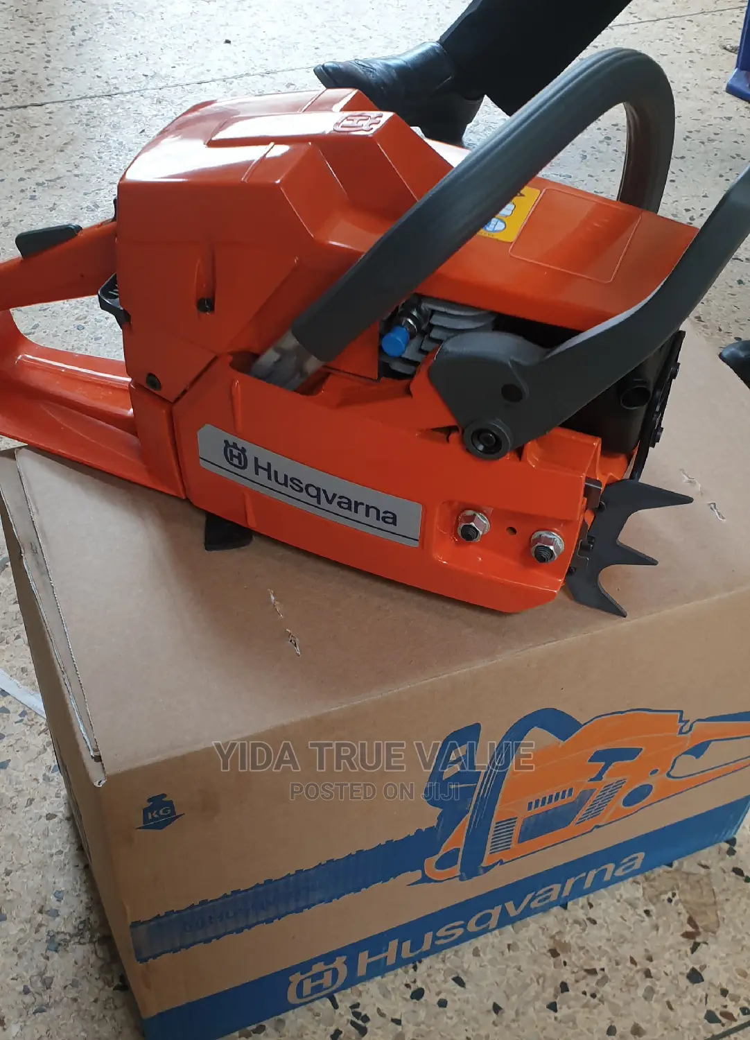 Brazil Husquarna 272 Chain Saw