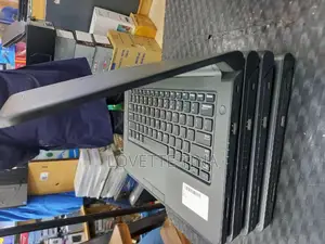 Laptop Dell Latitude 3330 4GB Intel Core I5 HDD 500GB