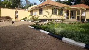 3bdrm Bungalow in Kololo Property, Central Division for Rent