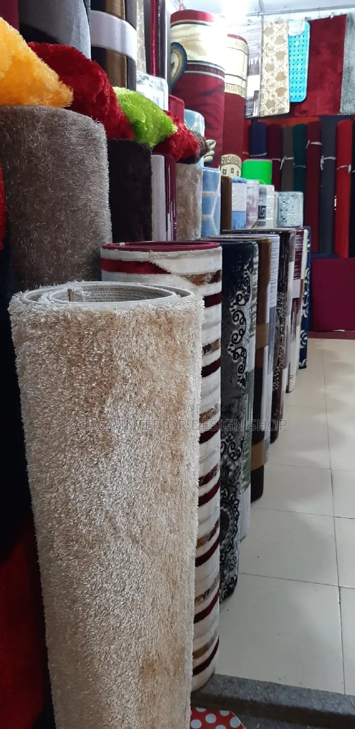 Center Carpets