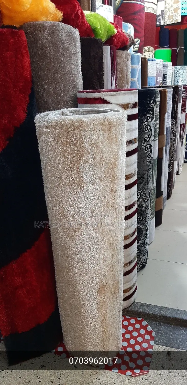 Center Carpets