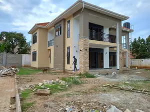 Furnished 6bdrm Mansion in Muyenga, Makindye for Sale