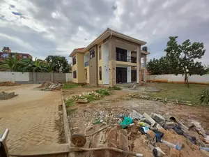 Furnished 6bdrm House in Muyenga, Central Division for Sale