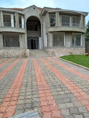 Furnished 6bdrm Mansion in Munyonyo, Makindye for Sale