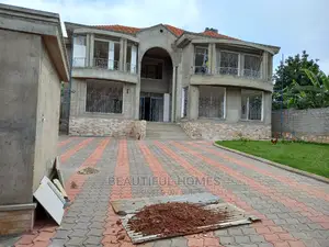 Furnished 6bdrm Mansion in Munyonyo, Makindye for Sale