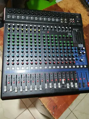 Yamaha Mg20xu Mixer 20 Channles