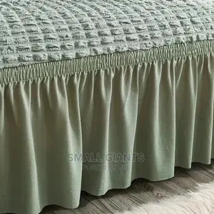 3.1.1 Sofa Covers Green