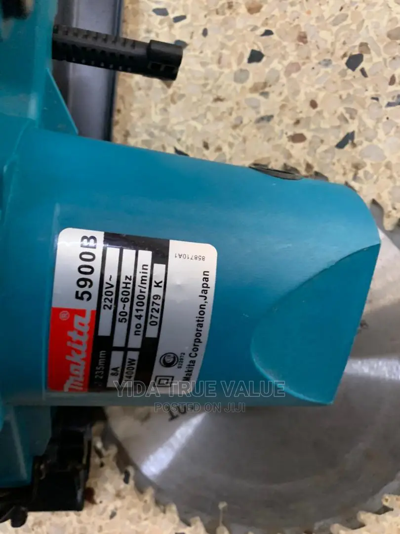 Makita Electric Saw