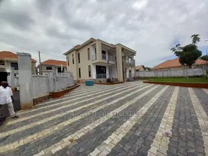 Furnished 6bdrm Mansion in Kira for Sale