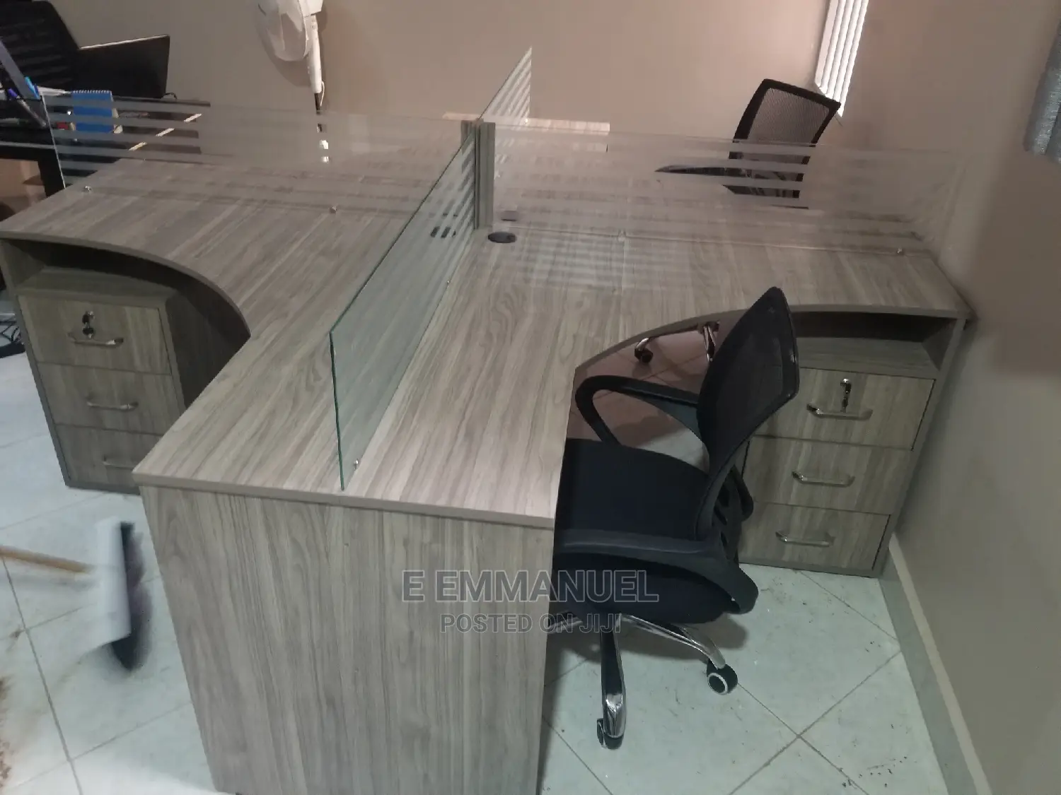 4 Seater Workstation/ Staff Desk