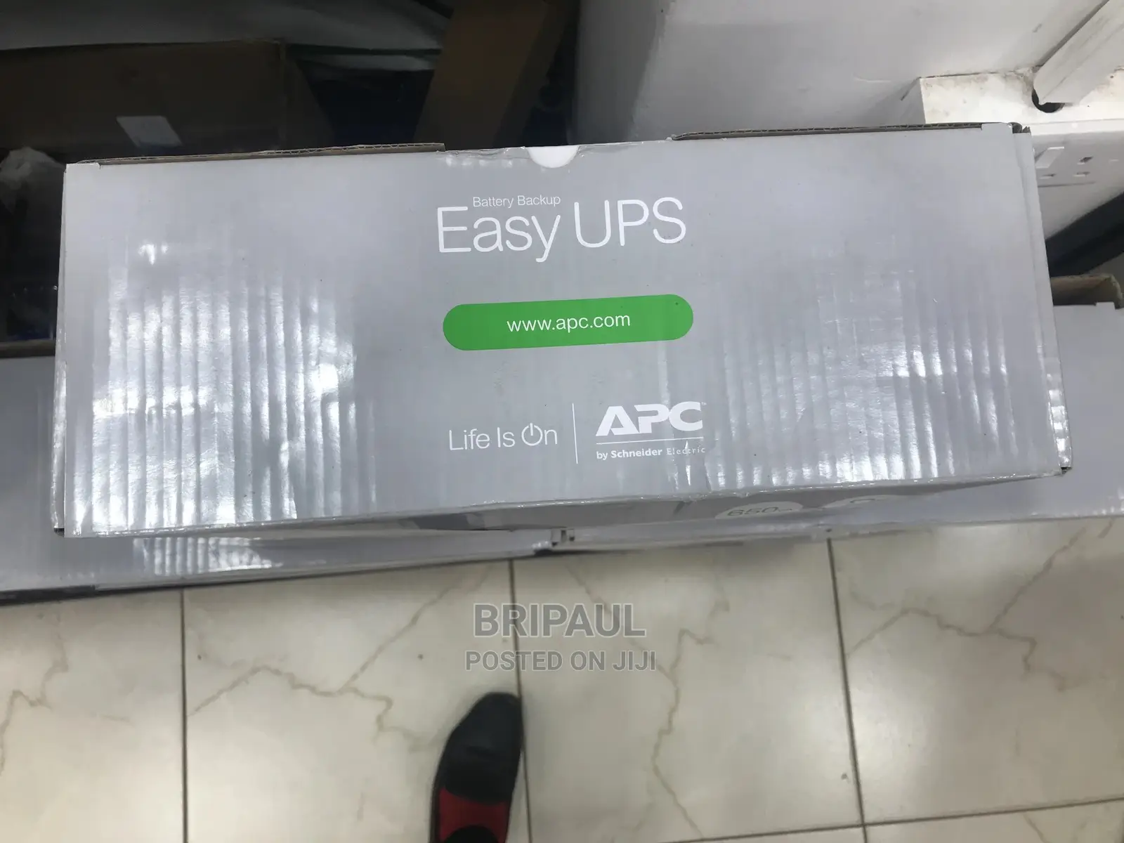 APC UPS 800va