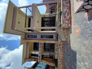 Furnished 5bdrm Duplex in Kira for Sale