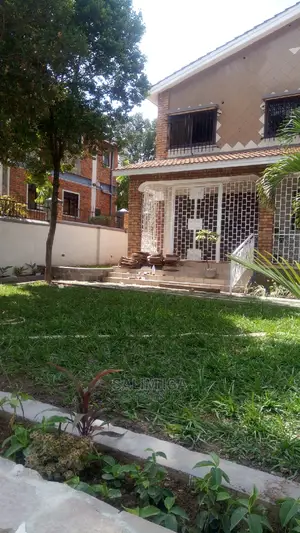 4bdrm Duplex in Kololo Property, Central Division for Rent