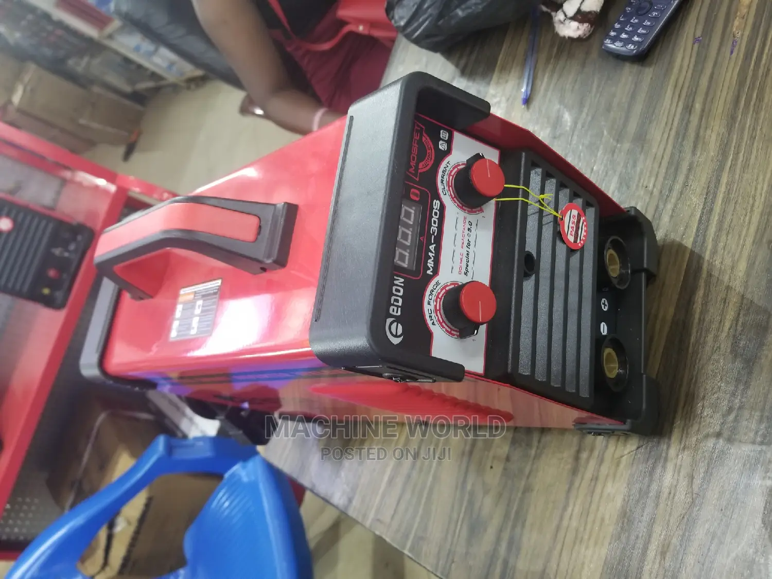 MMA 300s Edon