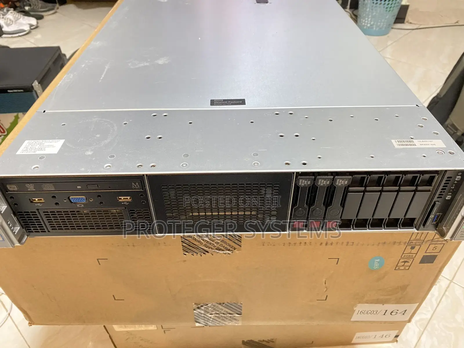 Server HP ProLiant DL 32GB Intel Xeon HDD 1T