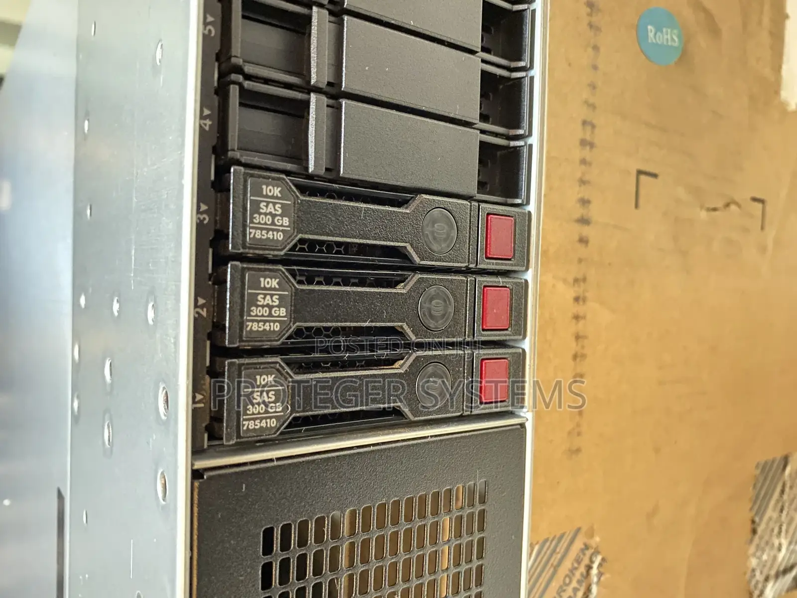 Server HP ProLiant DL 32GB Intel Xeon HDD 1T