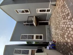 Furnished 4bdrm Villa in Tarmacked, Kira for Sale
