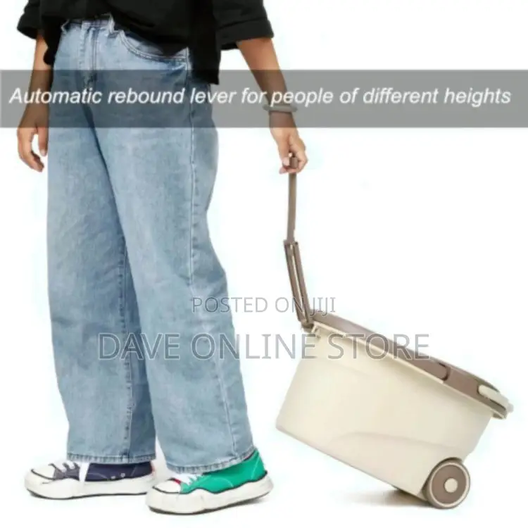 Wheels Spin Mopper