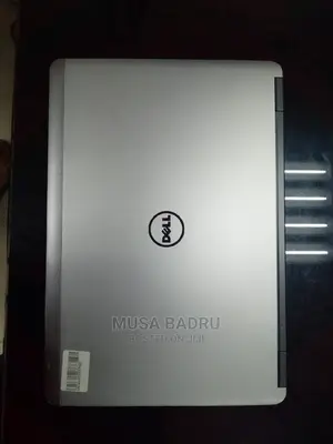 New Laptop Dell Latitude 7440 4GB Intel Core I5 HDD 500GB