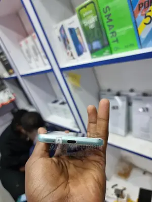 Sharp Aquos Sense 2 SHV43 32 GB Green