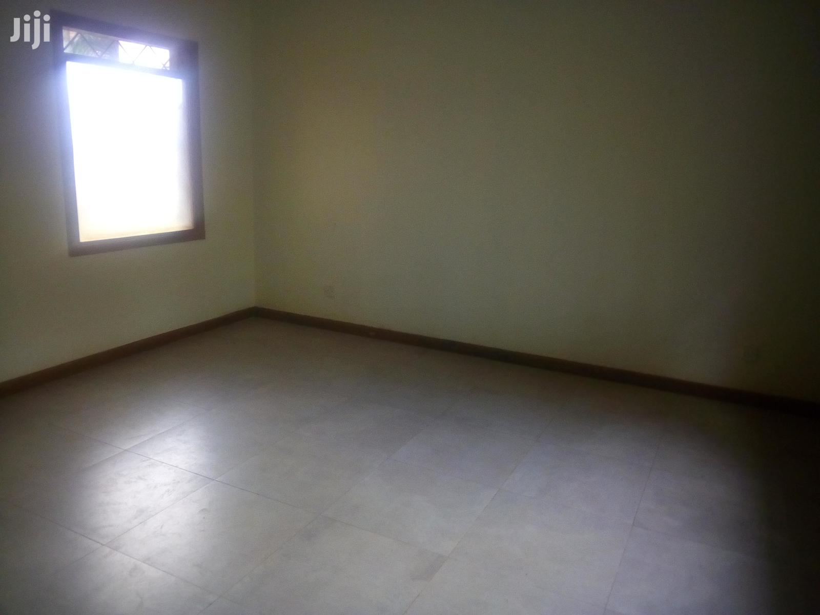 A Colonial House for Rent