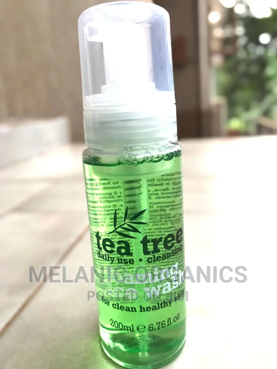 Tea Tree Clearing Foaming Cleanser