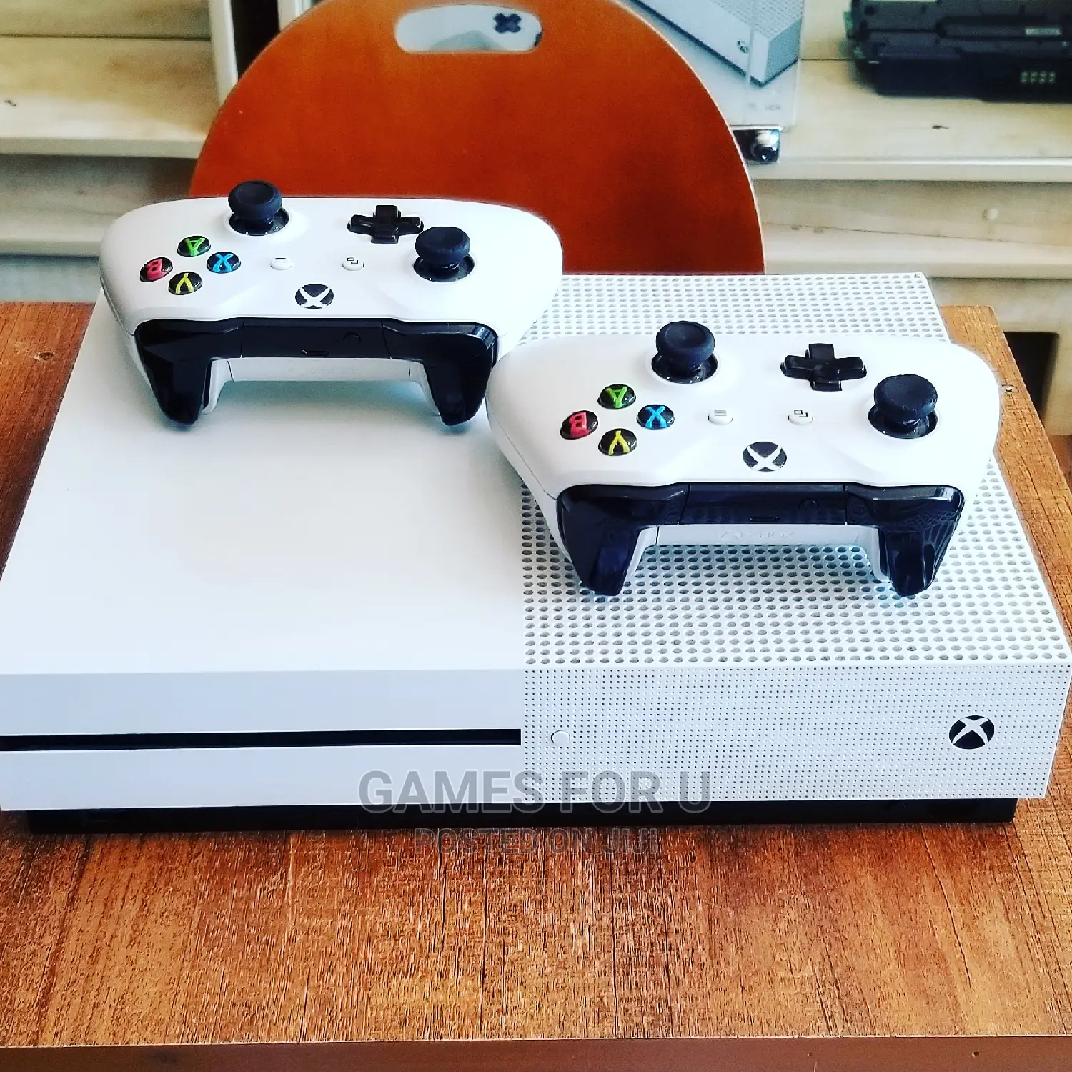 Xbox One S Console 2pads