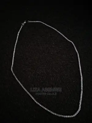 Simple Necklaces Available for Both Unisex