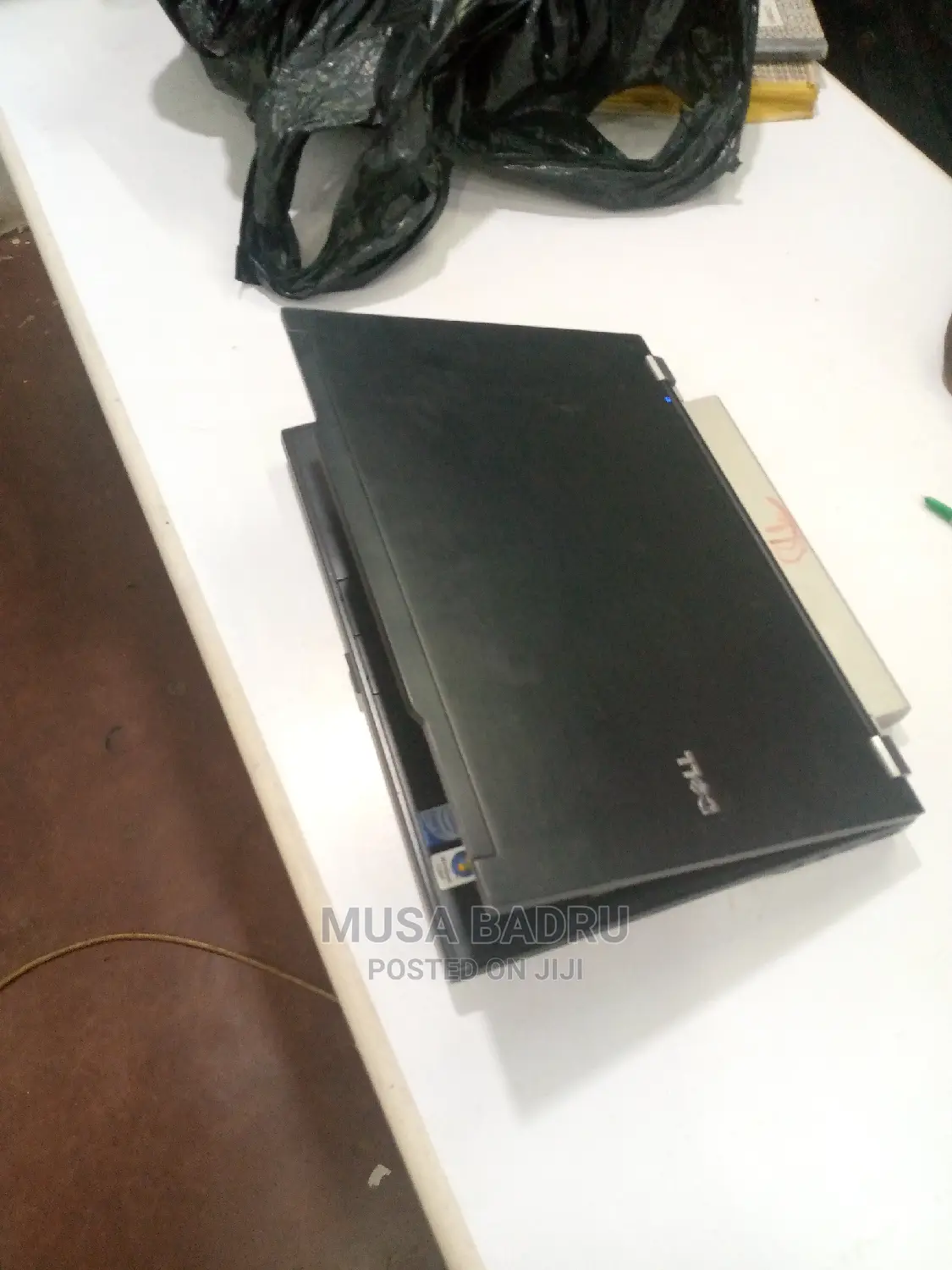 Laptop Dell Latitude E4300 2GB Intel Core 2 Duo HDD 320GB
