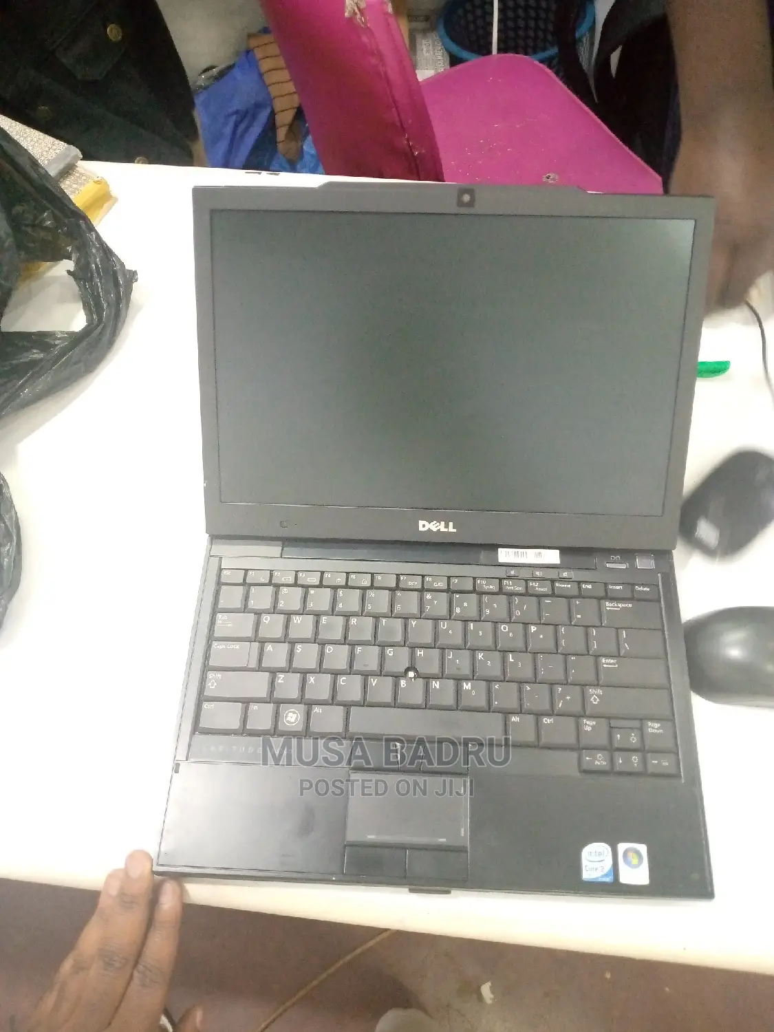 Laptop Dell Latitude E4300 2GB Intel Core 2 Duo HDD 320GB