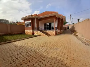 Furnished 4bdrm Mansion in Tarmack Estate, Kira for Sale