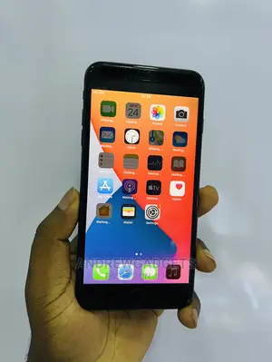 Apple iPhone 8 Plus 64 GB Black