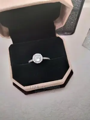 Engagement Rings Available With the Ring Box It's Self