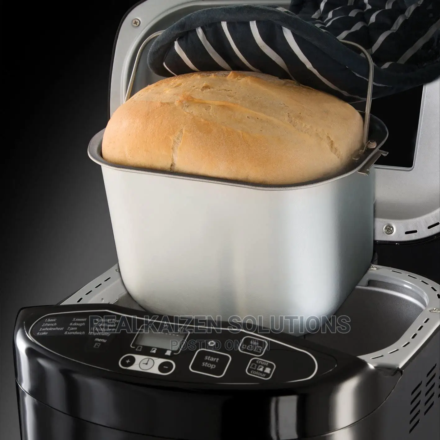 RUSSELL HOBBS Compact Fast Bread Maker 660W