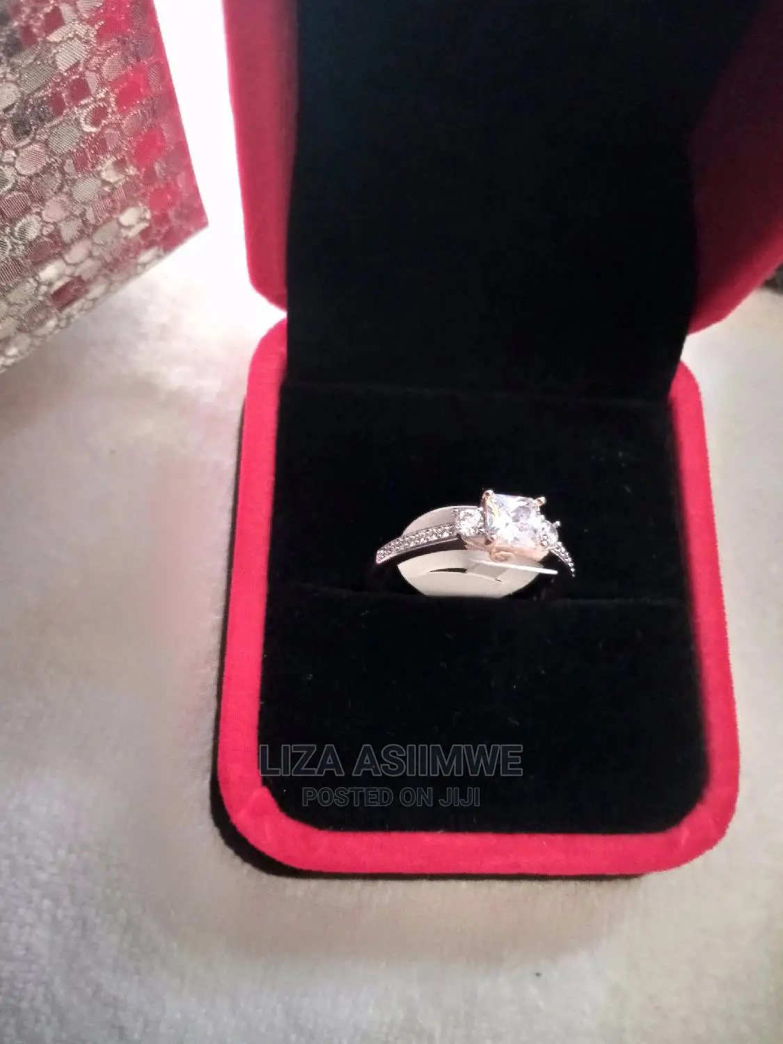 Authentic Engagement Rings Available With the Ring Box
