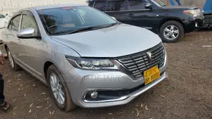 Toyota Premio 2017 Silver