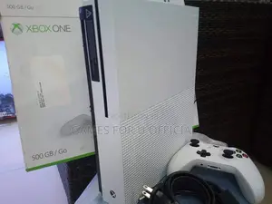 Xbox One Slim