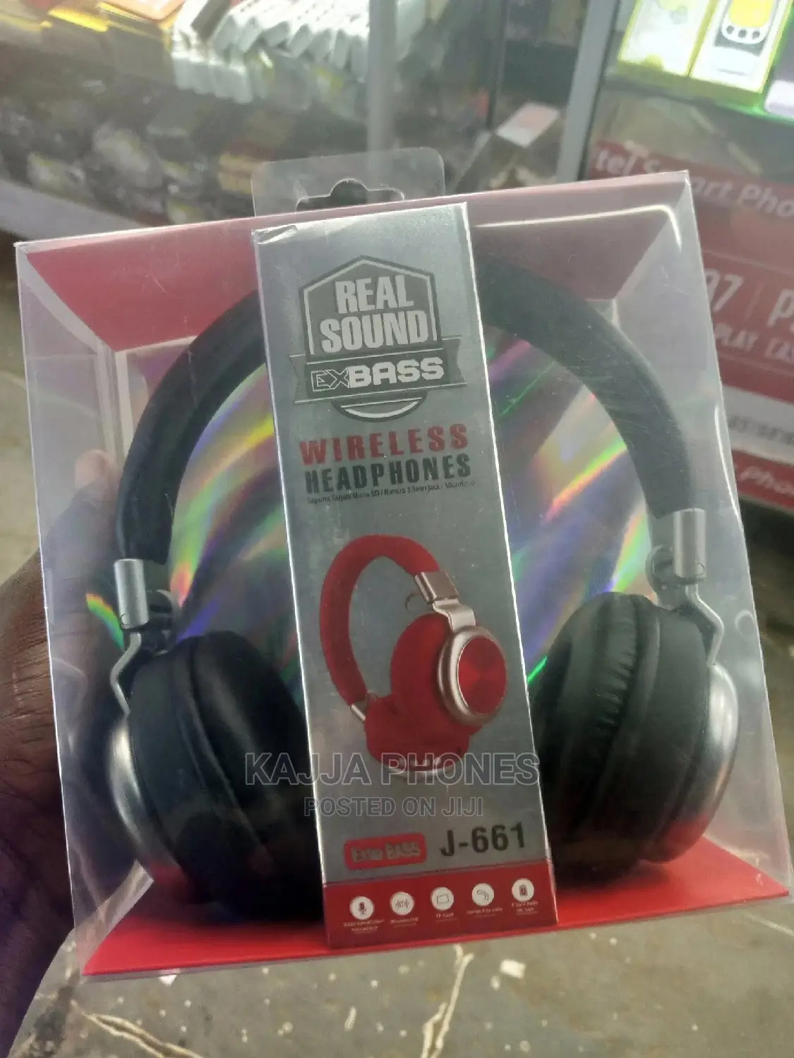 Headphones 