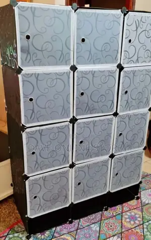 4 Column Plastic Closet/Wardrobe