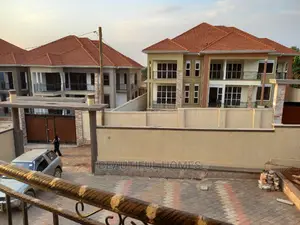 Furnished 6bdrm House in One Class, Central Division for Sale