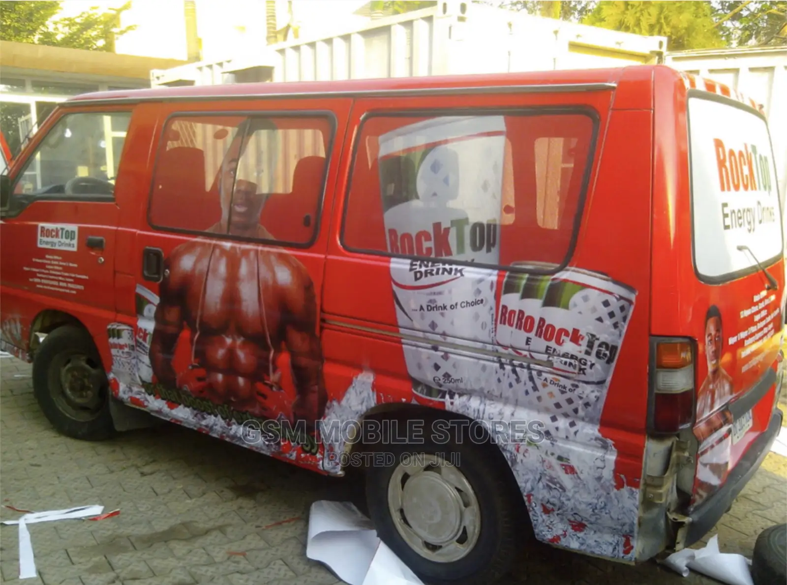 High Quality Car Branding Services.